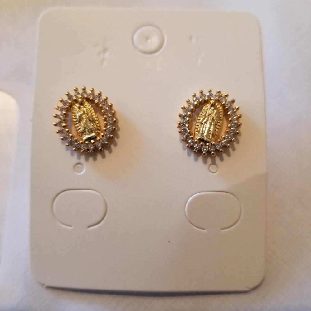 Virgin Mary Earrings/ Aretes de la Virgen Maria